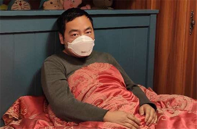 【高光“疫”事】感染不敢回家、排队等床位、开水兑米饭—— 赵东：带着希望和爱 战斗在春天里