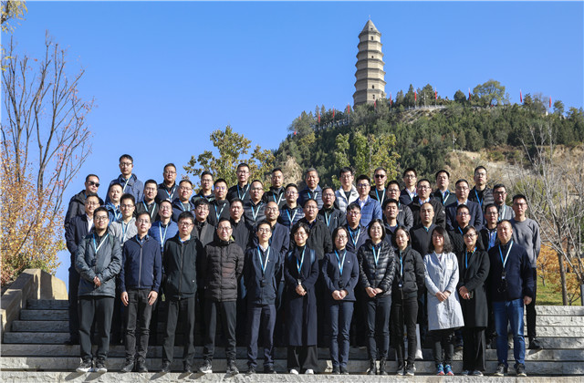 公海赌船710控股首批80后中高层赴延安学习红色精神