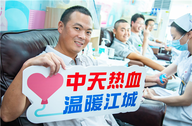 公海赌船710六建160名热血建设者为生命接力